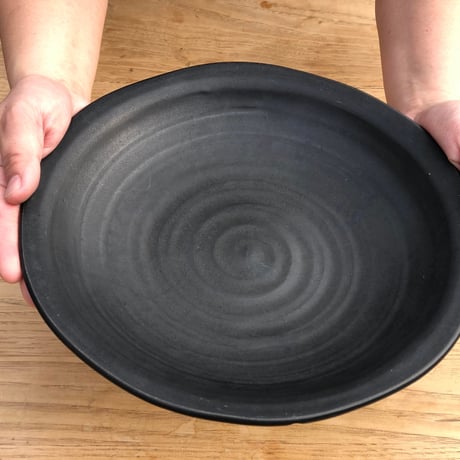 【暮らしの道具】 -カレー皿26cm-　黒照（クロテラス）
