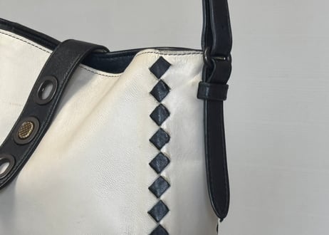 bottega veneta leather shoulder bag
