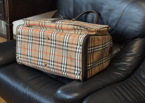 buberry made in England "大容量" check bag