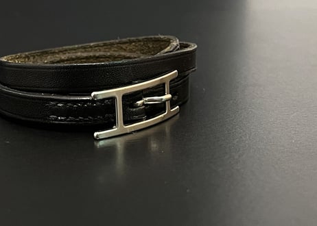 hermes  leather bracelet "api"