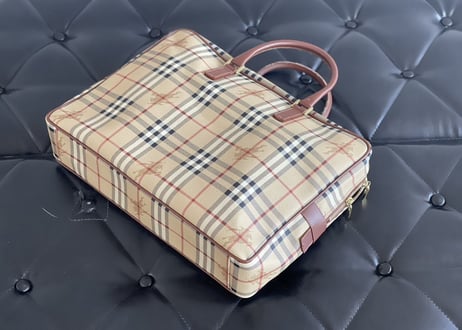 burberry bag dead stock