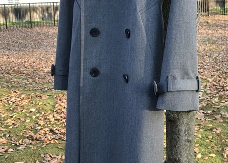 geen trench coat dead stock