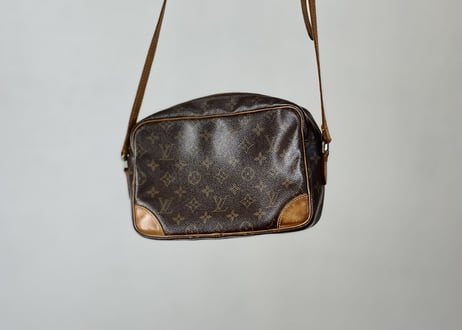 louis vuitton shoulder bag