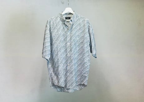 balenciaga over size logo shirt