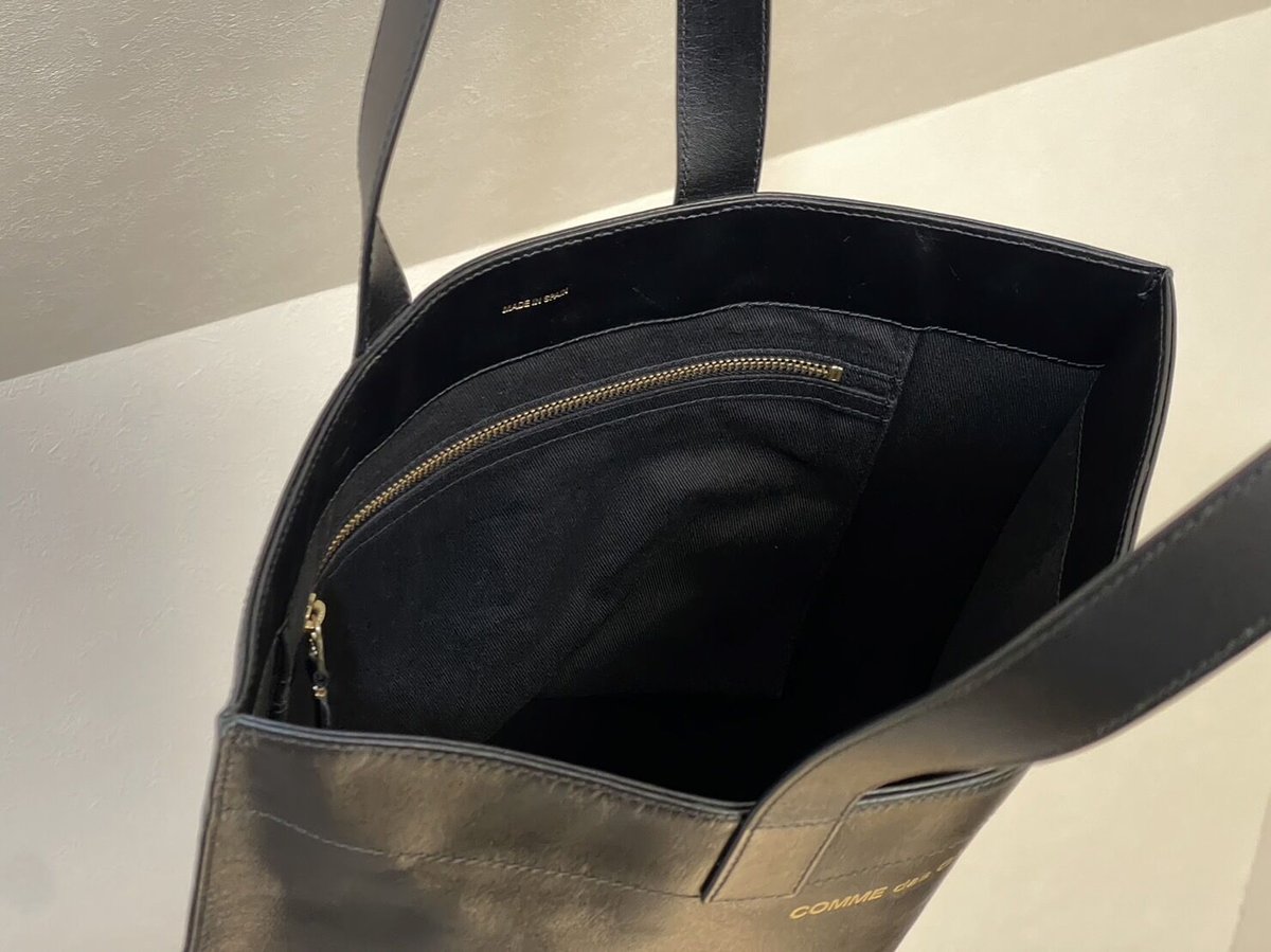 comme des garcons leather tote bag | weekend tokyo