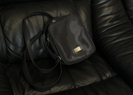 jean paul gaultier logo shoulder bag