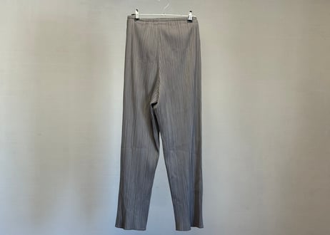 isseymiayke pleats pants