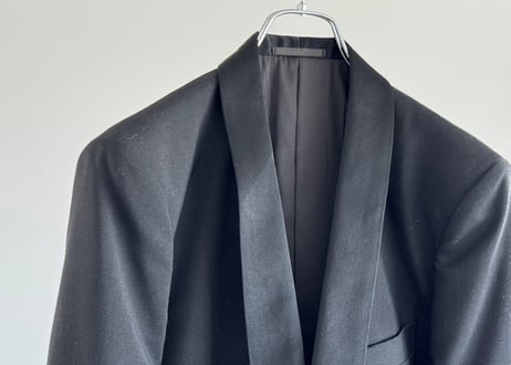 yves saint laurent tuxedo set up suit