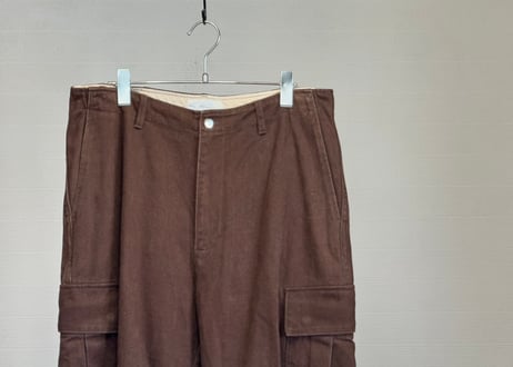 foll wide tack corduroy pants