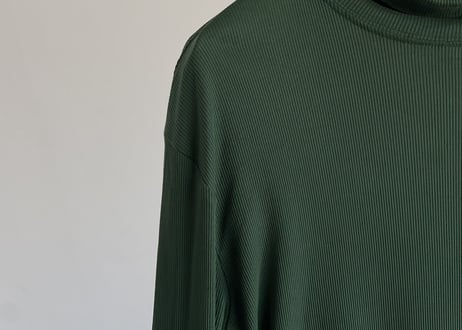 lemare turtle neck green