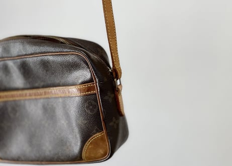 louis vuitton shoulder bag