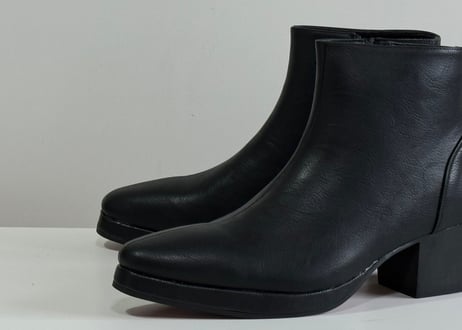 side zip heel boots dead stock