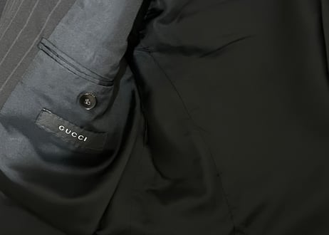 gucci set up suit navy stripe