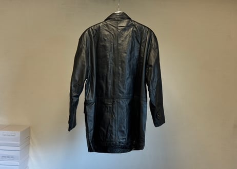 "weekend leather selection" D