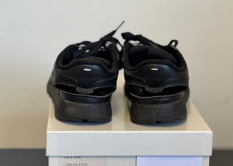 maison margiela reebok "tabi" shose