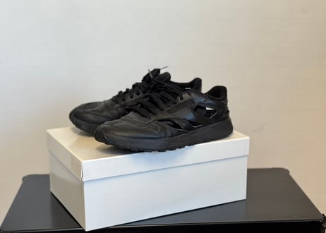 maison margiela reebok "tabi" shose