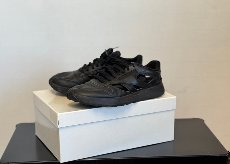 maison margiela reebok  