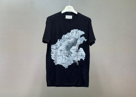 maison margiela tiger graphic tops