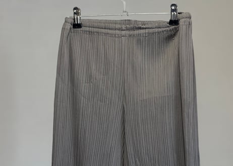 isseymiayke pleats pants