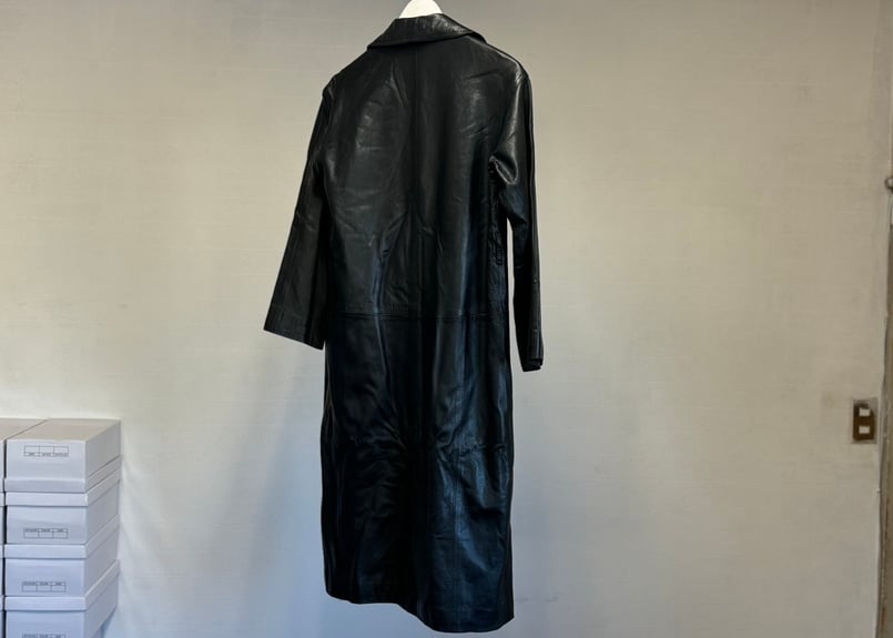 LOEWE ロエベ レザーコート ラムレザー ロング タグ付き LOEWE ロエベ レザーコート ラムレザー ロング タグ付き - メルカリ