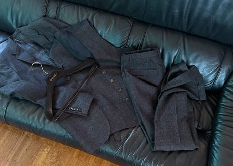 gucci set up suit dead stock