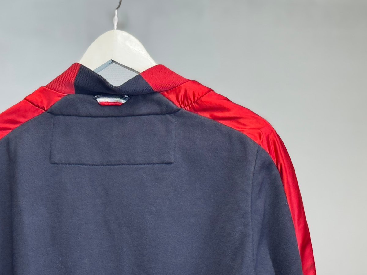 MONCLER ガムブルー トムブラウン　ブルゾン 2025年最新】MONCLER GAMME BLEU メンズ ダウンジャケットの人気