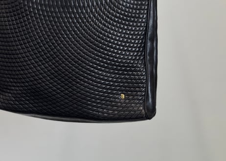 bally leather shoulder bag
