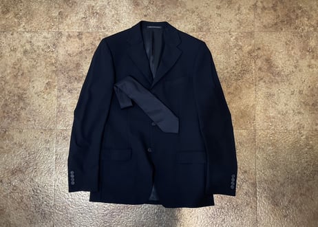 gucci set up suit necktie set