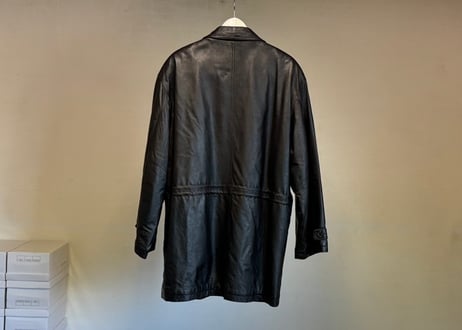 "weekend leather selection" J