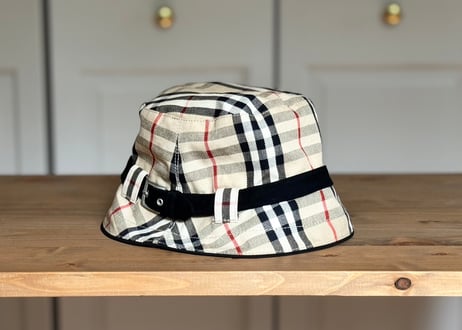 burberry check hat