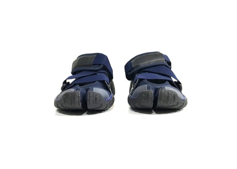 maison margiela "tabi" sneakers dead stock