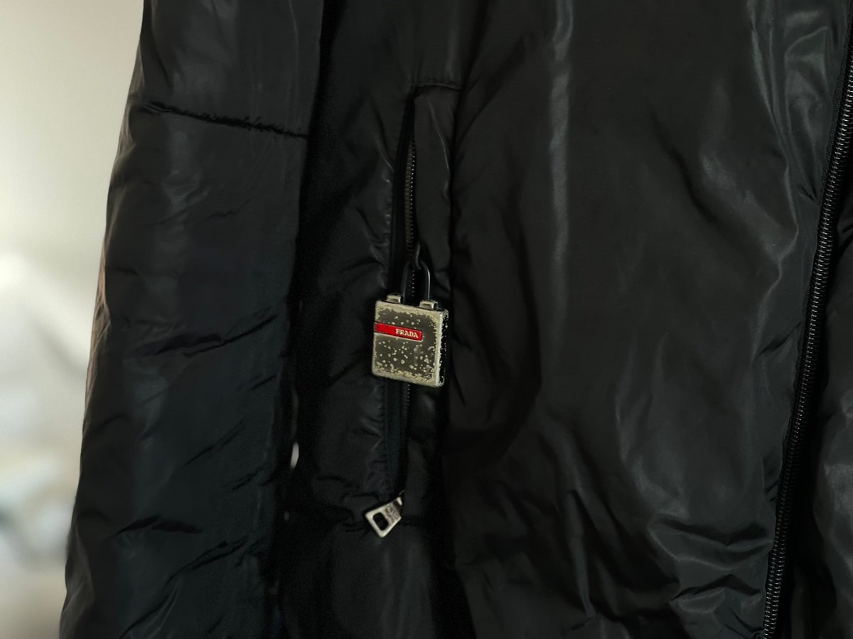 prada sports 90sハイネックコート Tg.38 prada sports 90sハイネックコート Tg.38