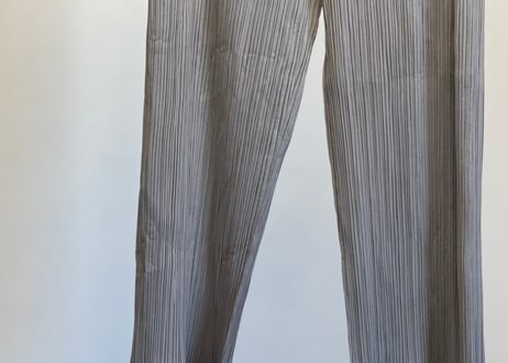 isseymiayke pleats pants