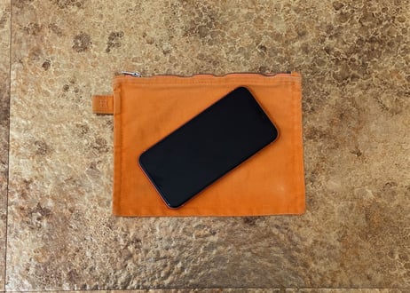 hermes orenge pouch bag "small”