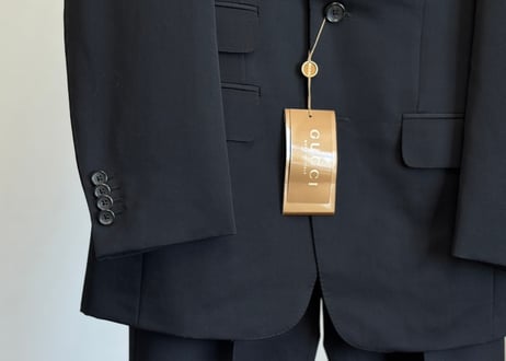 gucci set up suit black dead stock