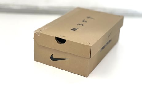 nike drop-type hbr UK8 27cm dead stock
