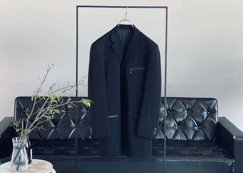 junko koshino black 5 button zip set up suit |