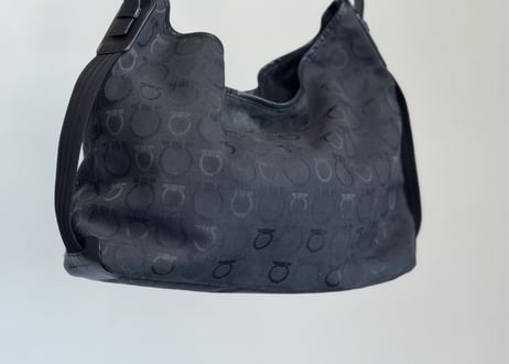 salvatore ferragamo gancini "総柄" shoulder bag