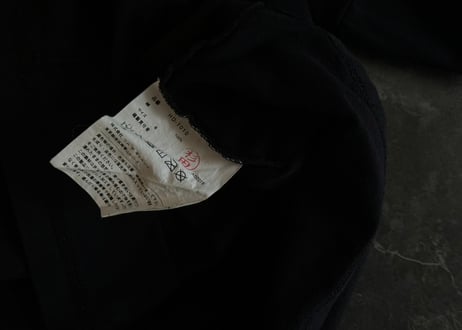 comme des garçons logo tops