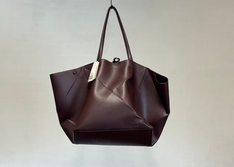 nanushka the origami tote large dead stock