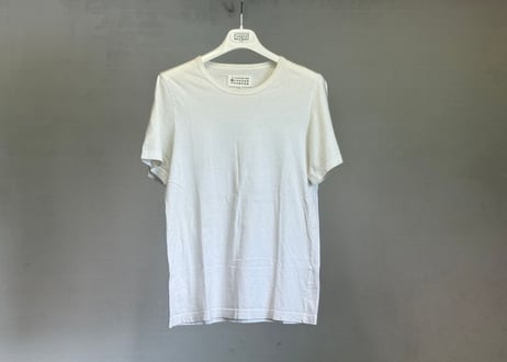 maison margiela calendar tag design tops