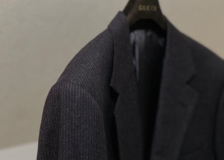 gucci set up suit gray stripe