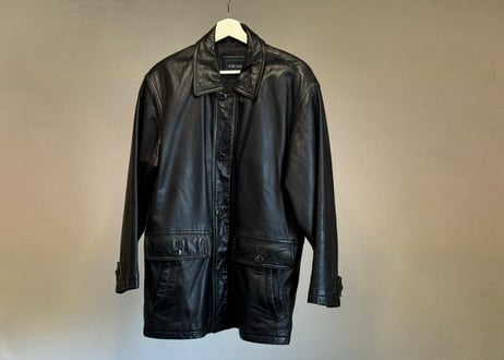 "weekend leather selection" B