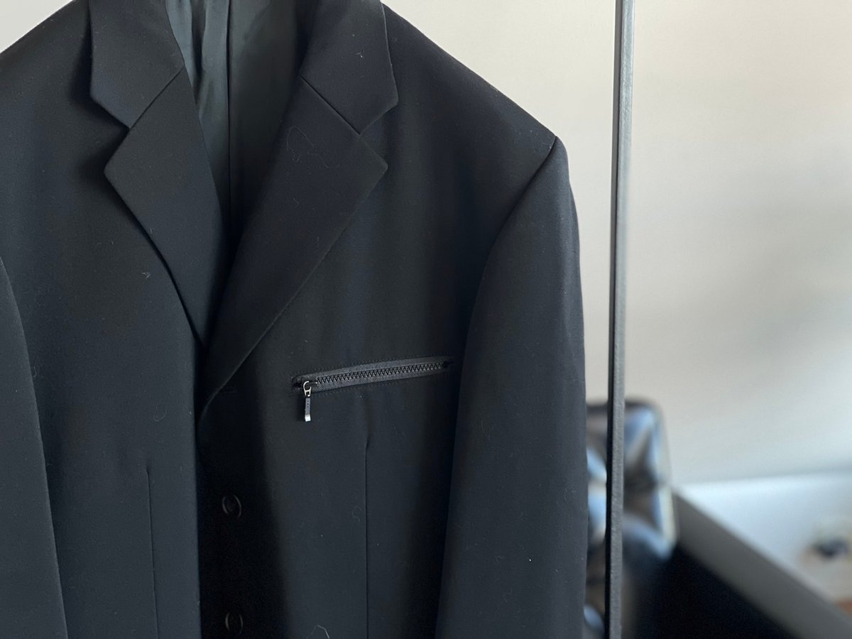 junko koshino black 5 button zip set up suit |
