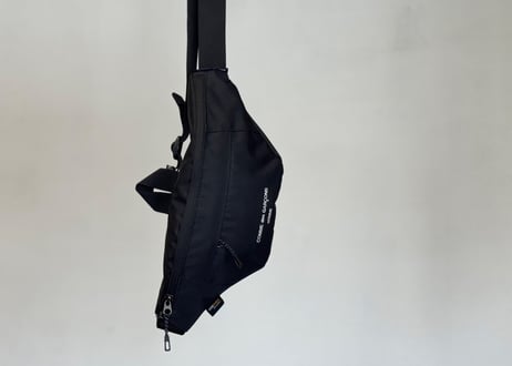 comme des garsons logo shoulder bag dead stock