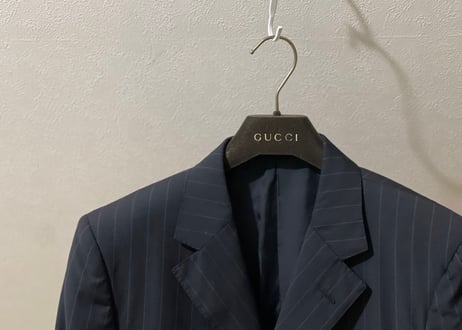 gucci set up suit navy stripe
