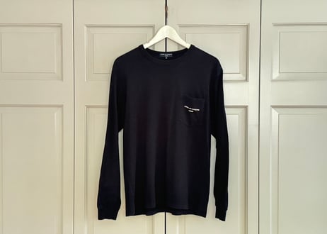comme des garçons logo tops
