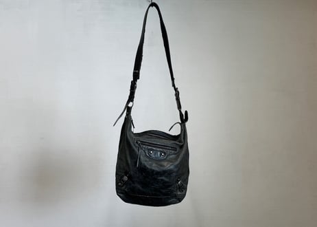 balenciaga leather shoulder bag