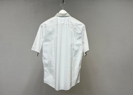 hermes runway model shirt