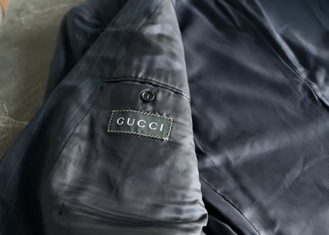 gucci doubole stripe set up suit dead stock